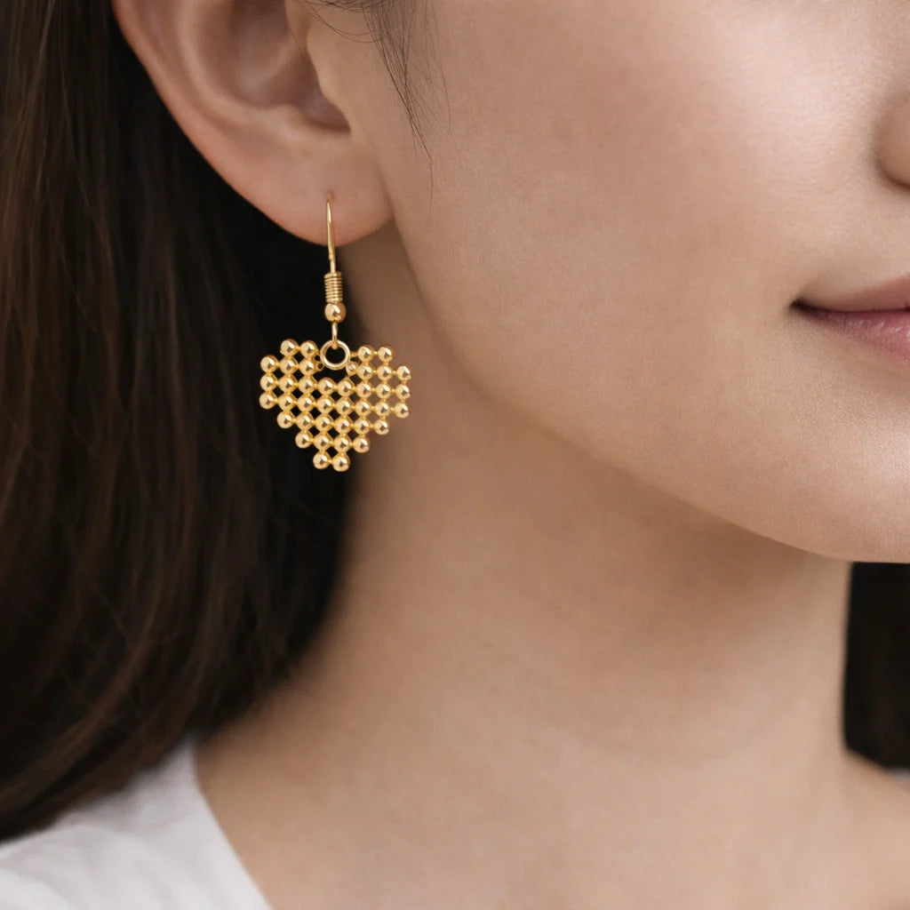 Popular gold bead heart earrings, stylish gift, hypoallergenic, simple, three-dimensional sparkle, gorgeous accessory
