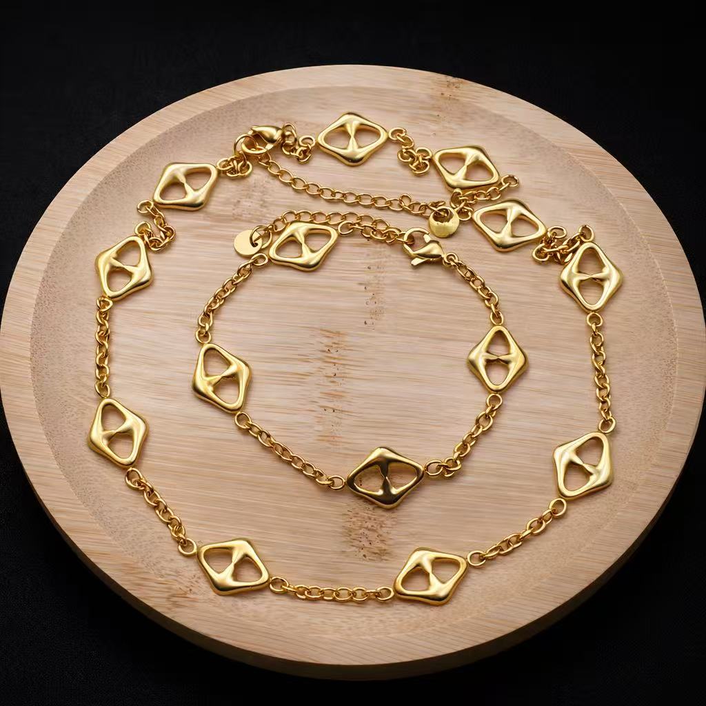 Diamond Crystal Jewelry Set Necklace Bracelet Sparkle 3D Geometric