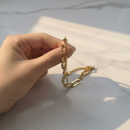 「XINXINIO」ゴールドC型留め具チェーンブレスレット ダブルレイヤーデザイン